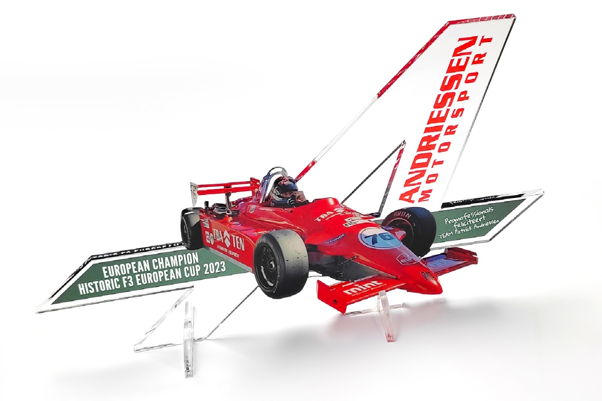 Custommade bokalen van plexiglas