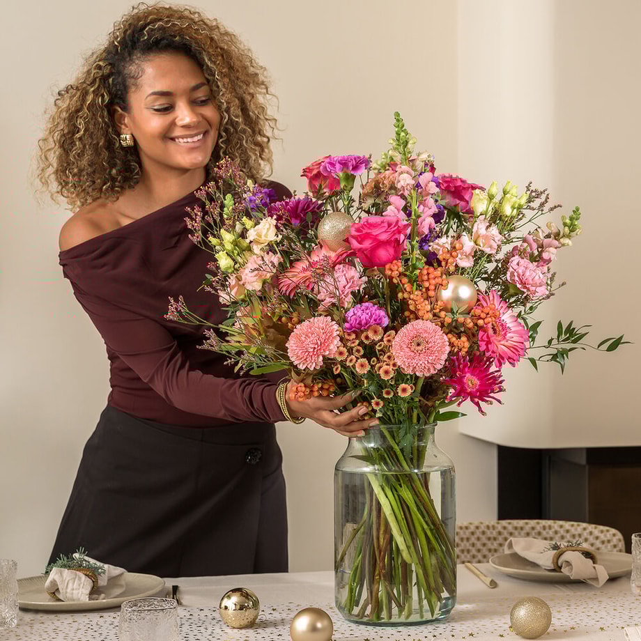 Modern Christmas Arrangement in Red Tones with Ilex and Amaryllis